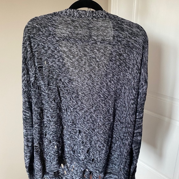 BCBG Distressed Cardigan - Picture 5 of 9